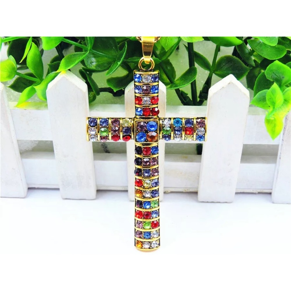 NWT CROSS NECKLACE